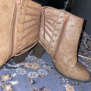 American eagle booties